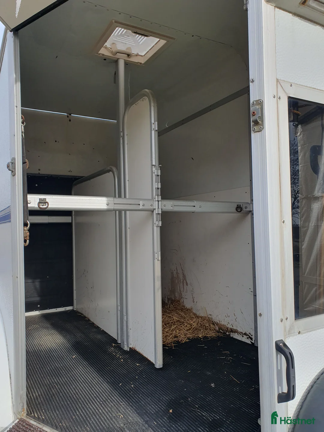 Hästtransporter  fordon & transport till salu: Umesläp 2003 - Annons 2