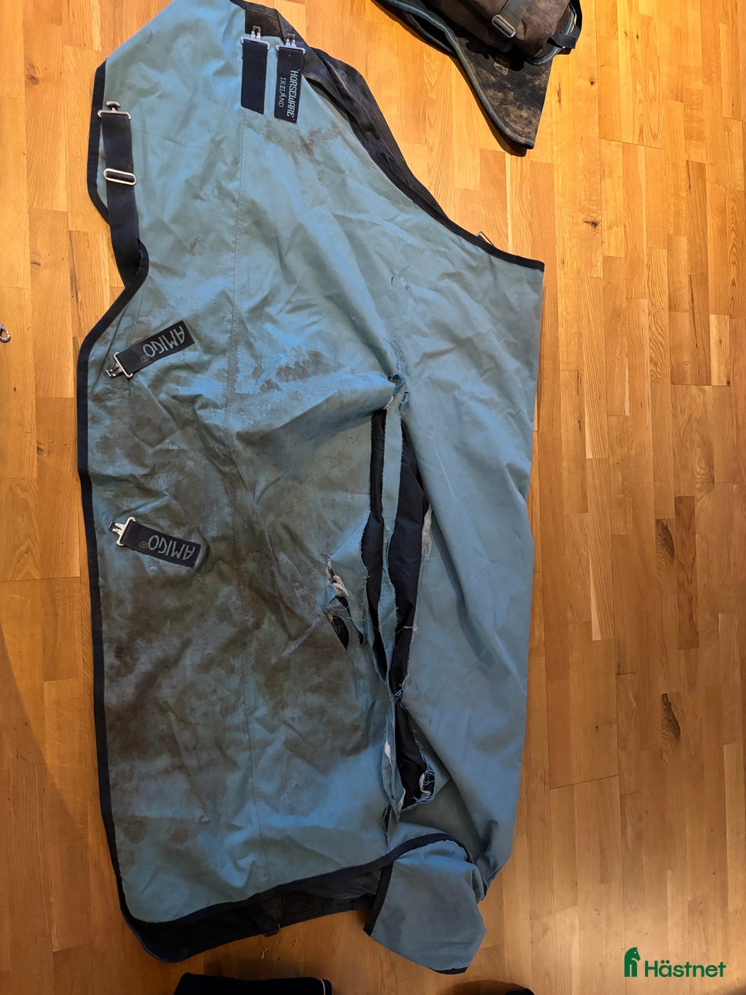 Täcken hästutrustning till salu: Olika täcken  i Västerhaninge - Annons 3