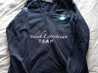 Övrigt Ridkläder ryttarutrustning till salu: VM - Kentucky Tröja i Strömstad - Annons 3