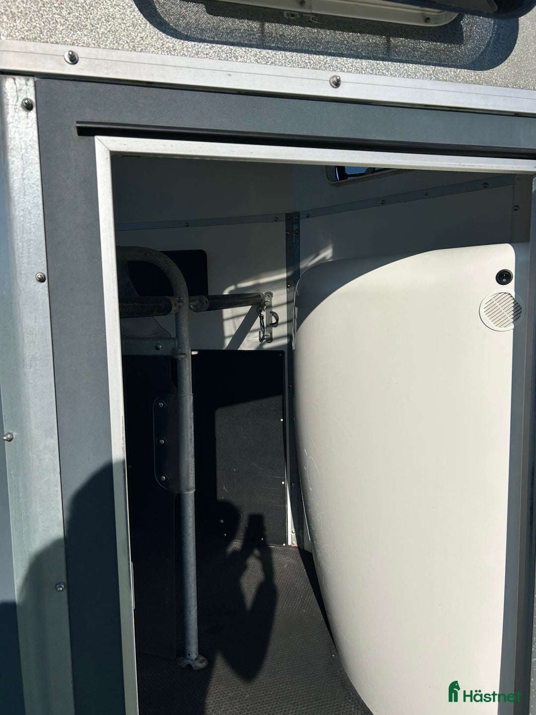 Hästtransporter  fordon & transport till salu: Böckmann Duo -10 i Kalmar - Annons 5