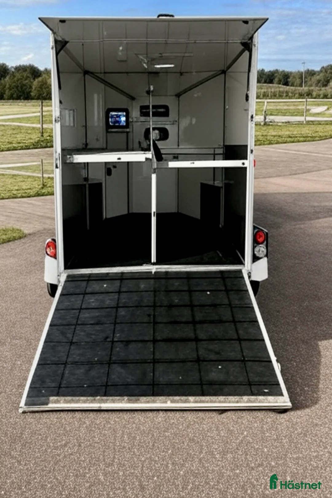 Hästtransporter  fordon & transport till salu: Ume B35 - TILLFÄLLE! i Värmdö - Annons 3