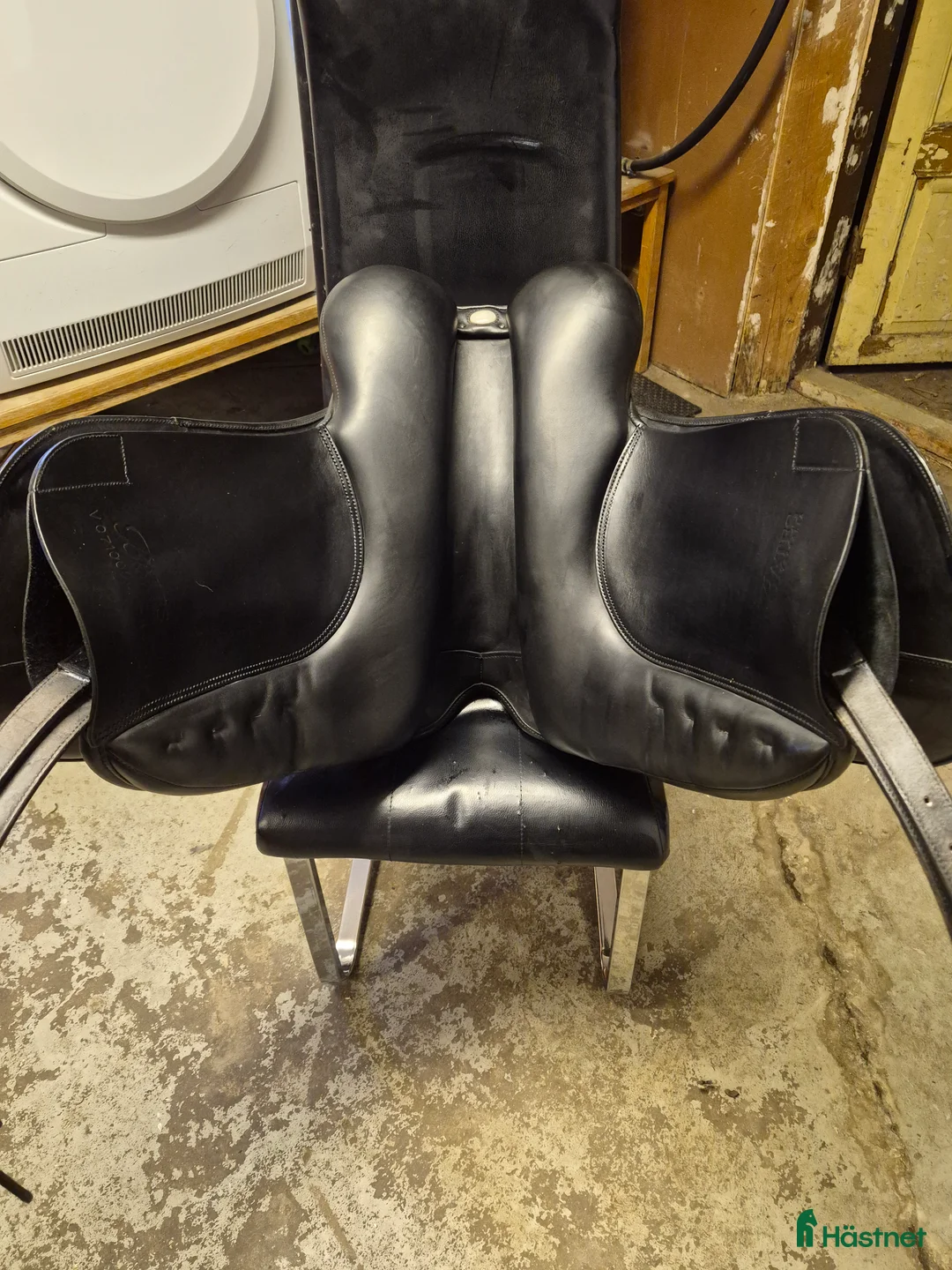 Sadlar hästutrustning till salu: Bates Isabell werth cair i Vartofta - Annons 6