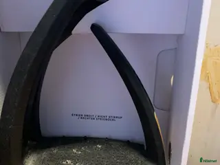 Stigbyglar hästutrustning Freejump stigbyglar - Annons 1