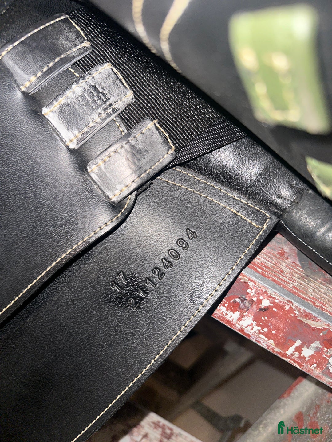 Sadlar hästutrustning till salu: IKONIC LIGHT I VÄLDIGT FINT SKICK! i Skillingaryd - Annons 2