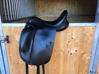 Sadlar hästutrustning till salu: Crown Aragorn i Bergkvara - Annons 3
