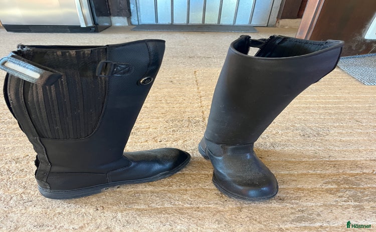 Ridstövlar ryttarutrustning till salu i Reftele - Annons 6