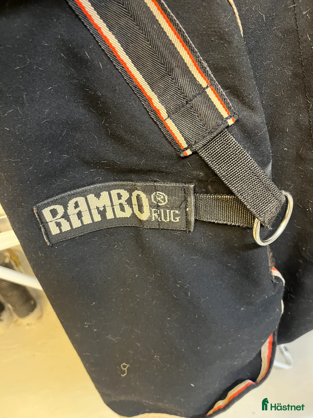 Täcken hästutrustning till salu: Rambo stalltäcke 0 gram i Vollsjö - Annons 5