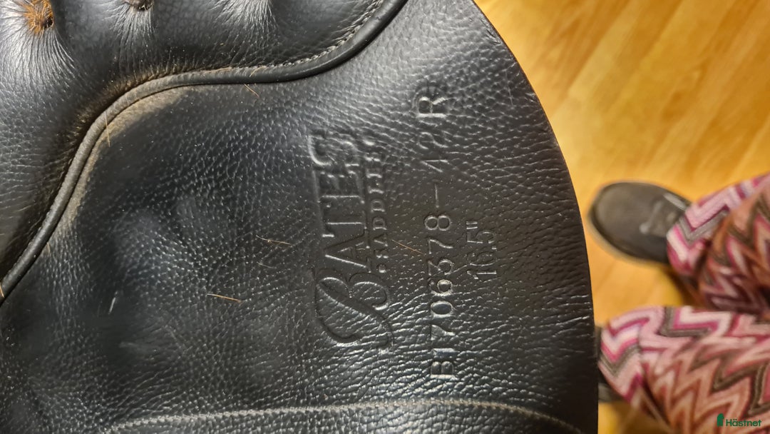 Sadlar hästutrustning till salu: Bates Hunter Jumping i Hamneda - Annons 5