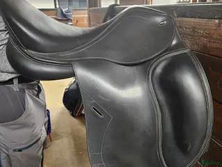 Sadlar hästutrustning Tekna s-line dressyrsadel i Flen - Annons 6