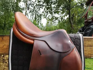 Sadlar hästutrustning Butet hoppsadel - Annons 1