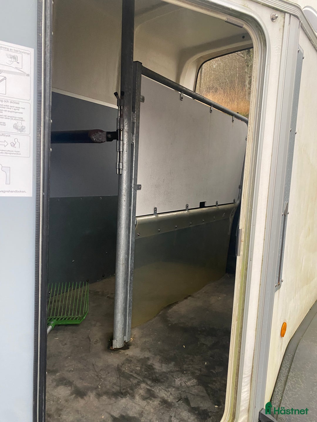 Hästtransporter  fordon & transport till salu: GDS Thule Prestige 135tb -11 i Ytterby - Annons 4