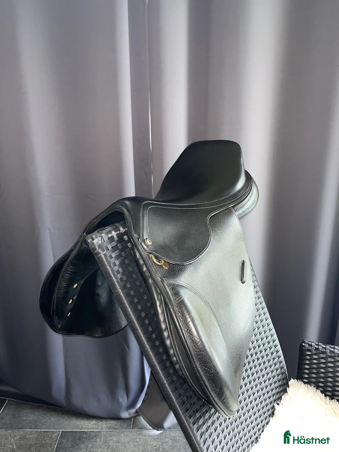 Sadlar hästutrustning till salu: Princeville hoppsadel  i Urshult - Annons 2