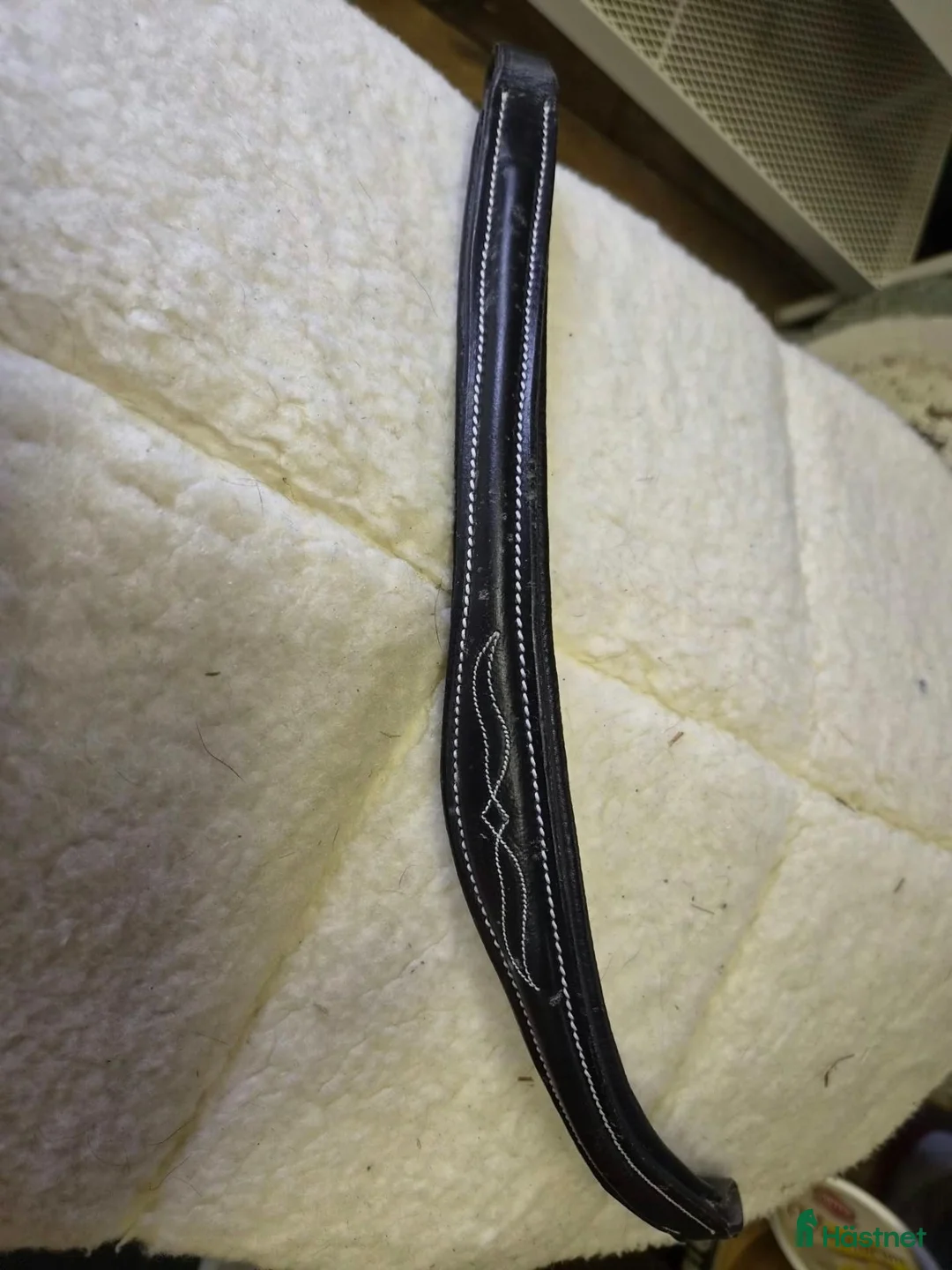 Träns hästutrustning till salu: 2 pannband 43cm. - Annons 2