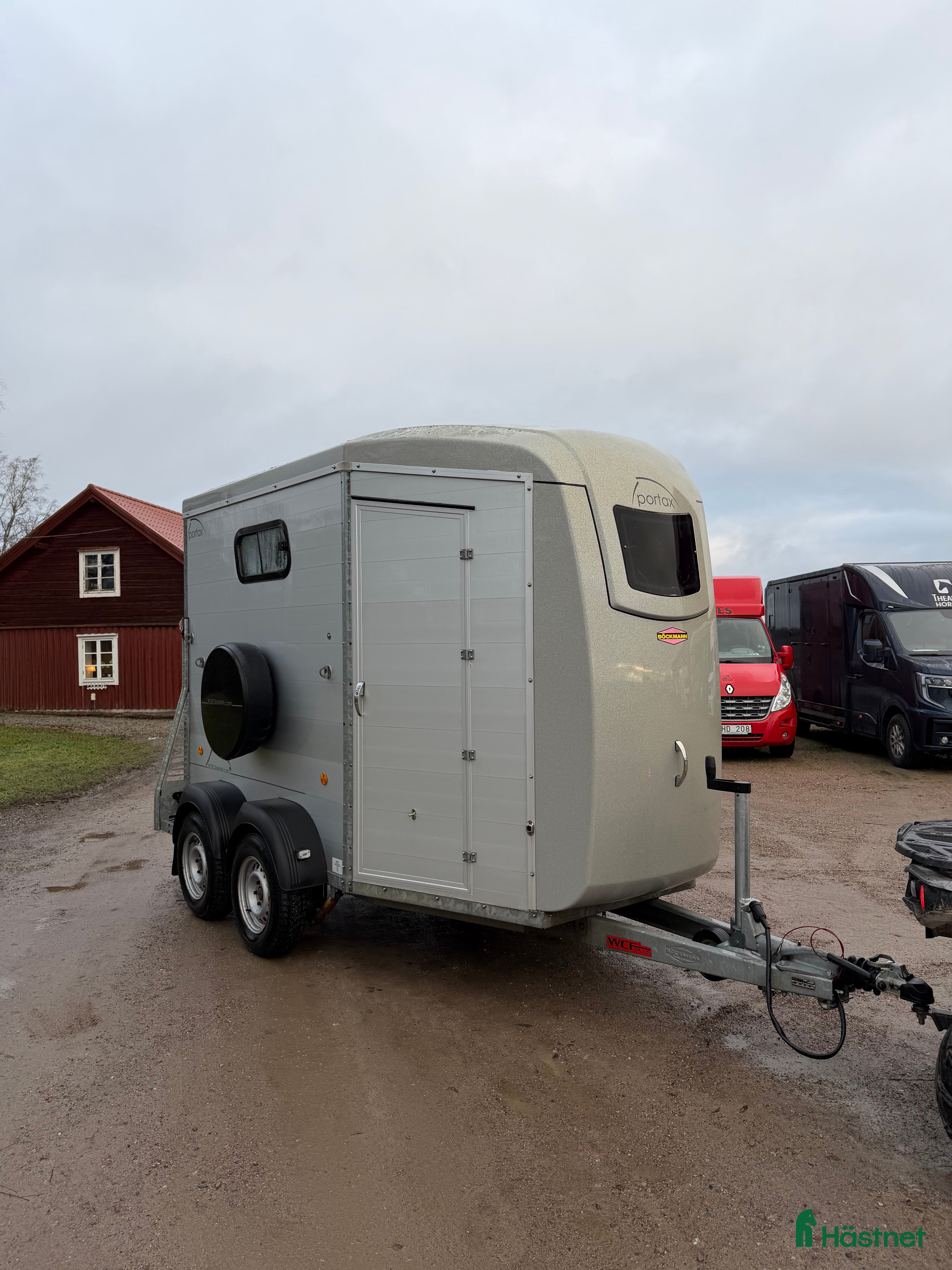 Hästtransporter  fordon & transport till salu: Nyinkommen Böckmann portax -18 hästtransport  i Västerås - Annons 19