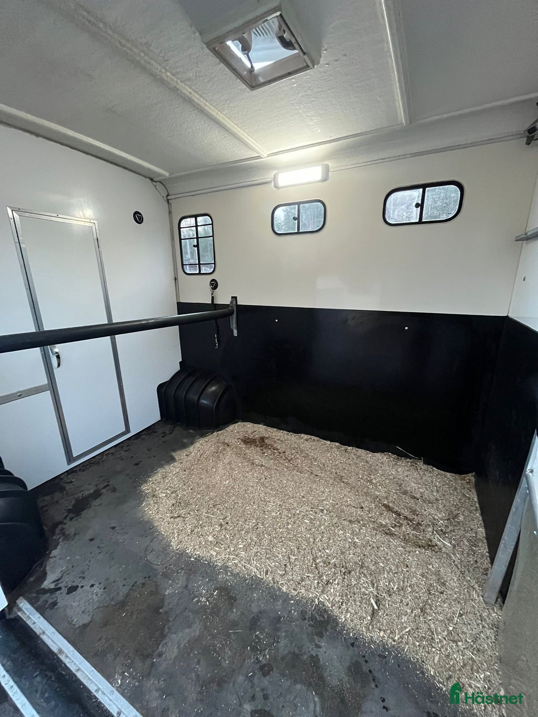 Hästlastbilar  fordon & transport till salu: B-korts hästbuss i Västervik - Annons 11