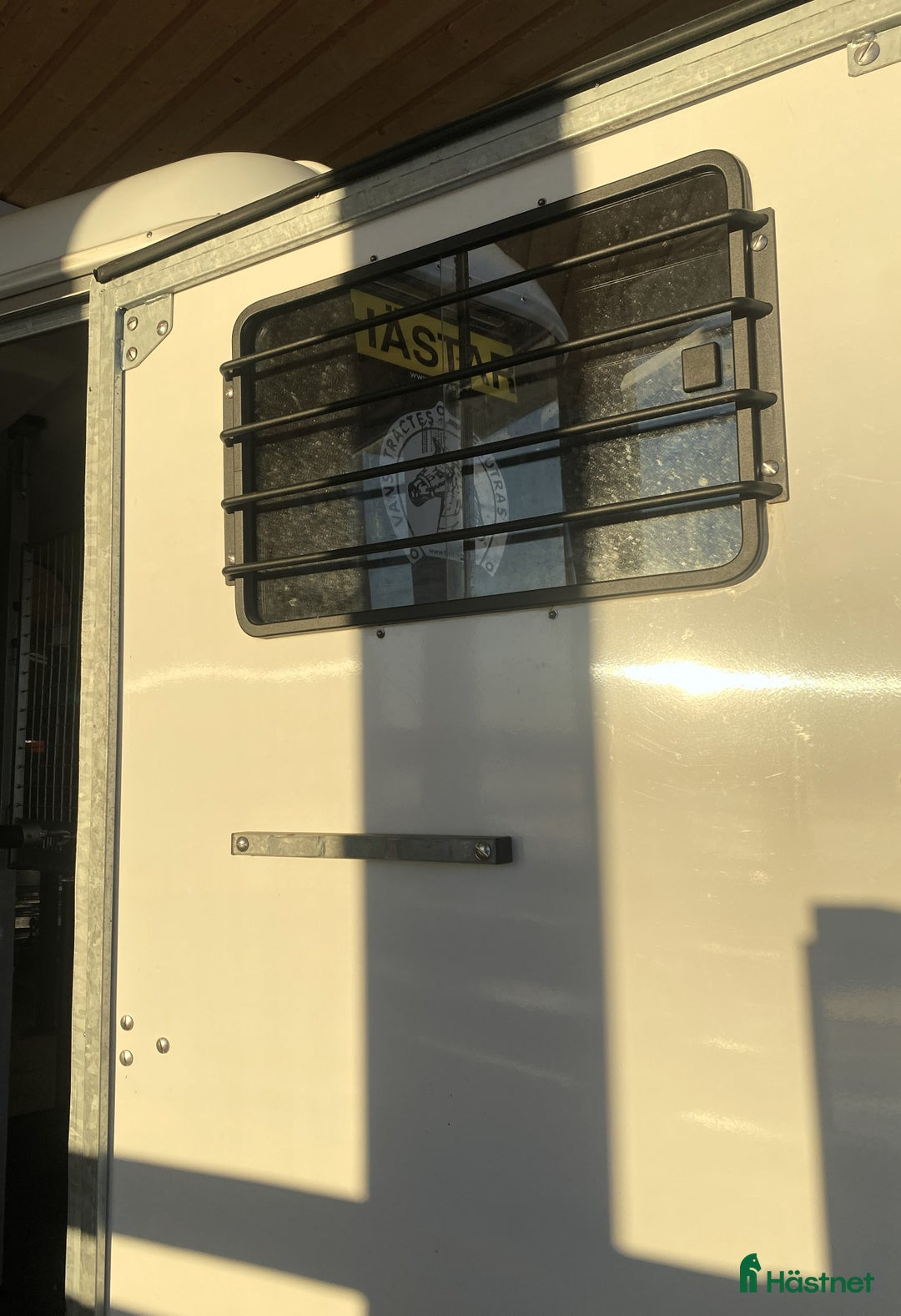 Hästtransporter  fordon & transport till salu: Stor Fautras med AidSystem i Kvicksund - Annons 14