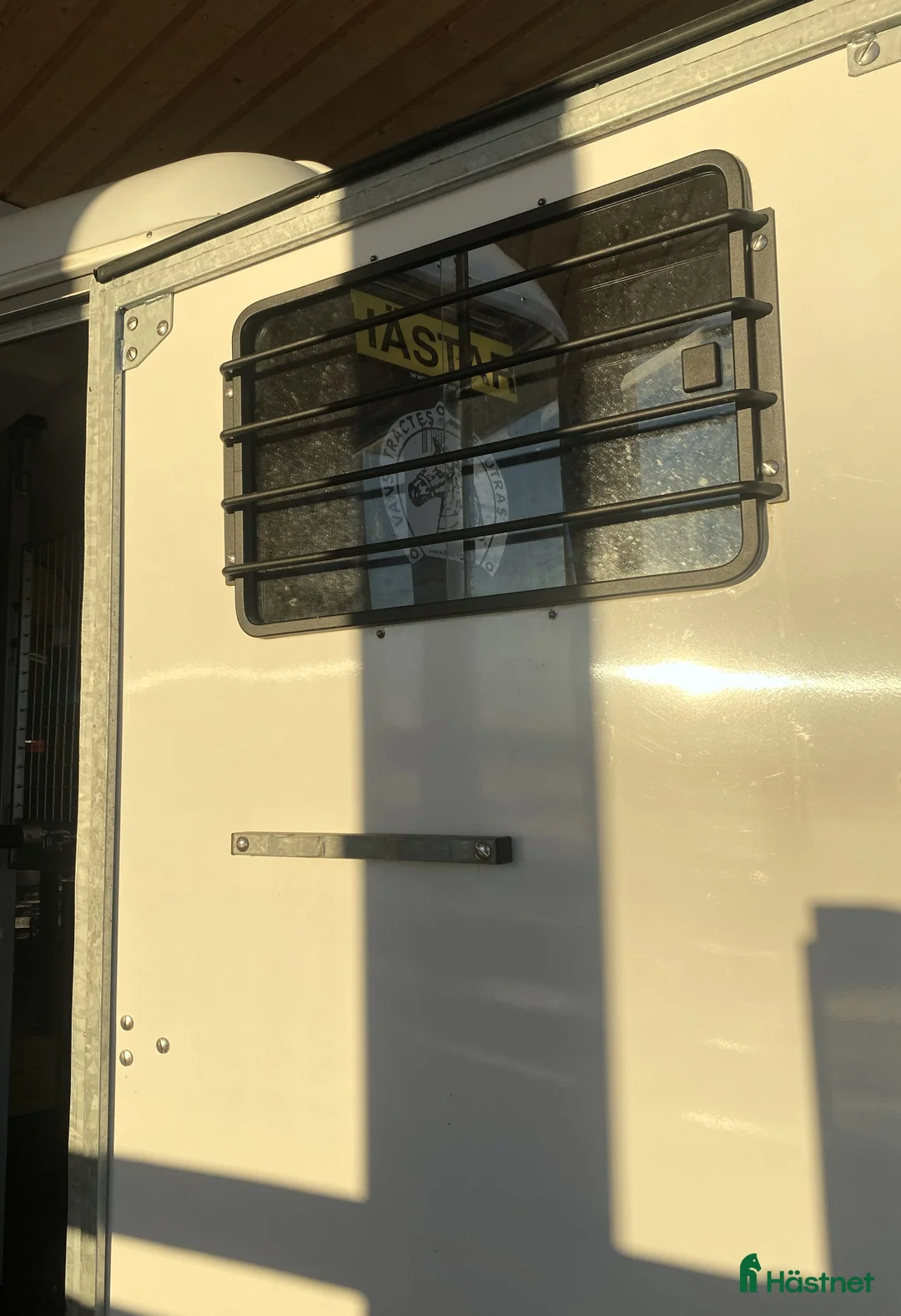 Hästtransporter  fordon & transport till salu: Stor Fautras med AidSystem i Kvicksund - Annons 14