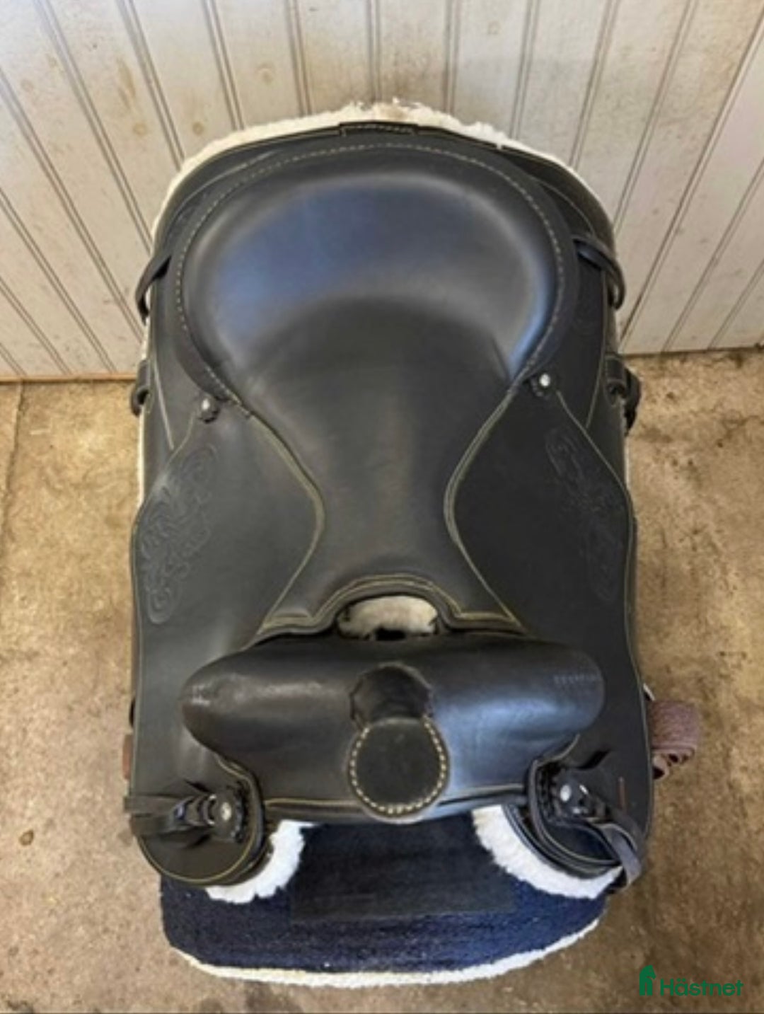 Sadlar hästutrustning till salu: Fin svart westernsadel med tillbehör  i Västerås - Annons 2