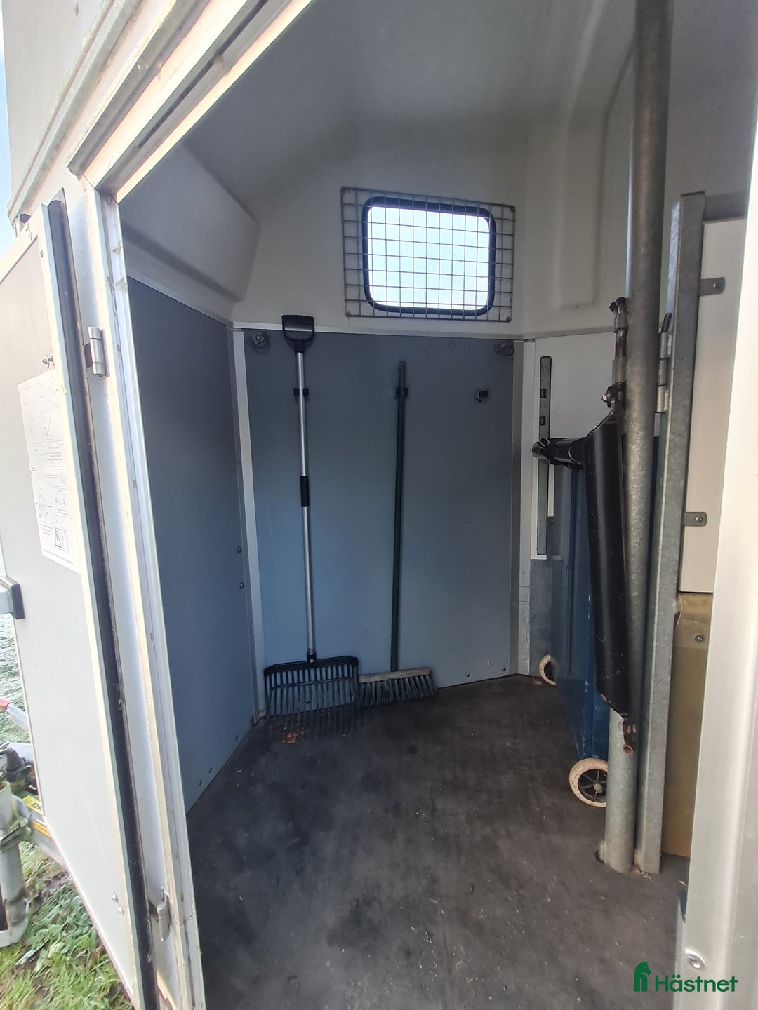 Hästtransporter  fordon & transport till salu: Hästtransport Thule  i Borensberg - Annons 6