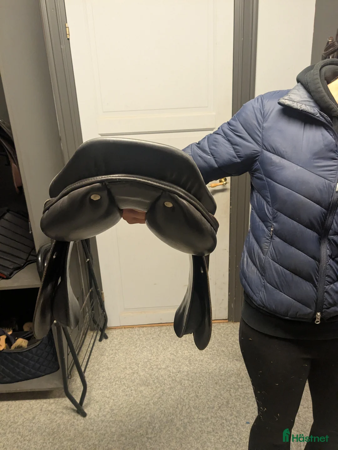 Sadlar hästutrustning till salu: Välvårdad skön sadel - Annons 5