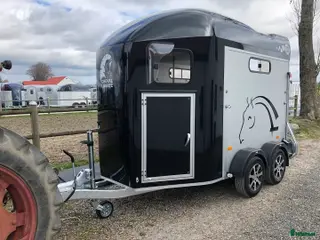 Hästtransporter fordon & transport till salu: Gold 3 - Med sadelkammare som standard! - Annons 10