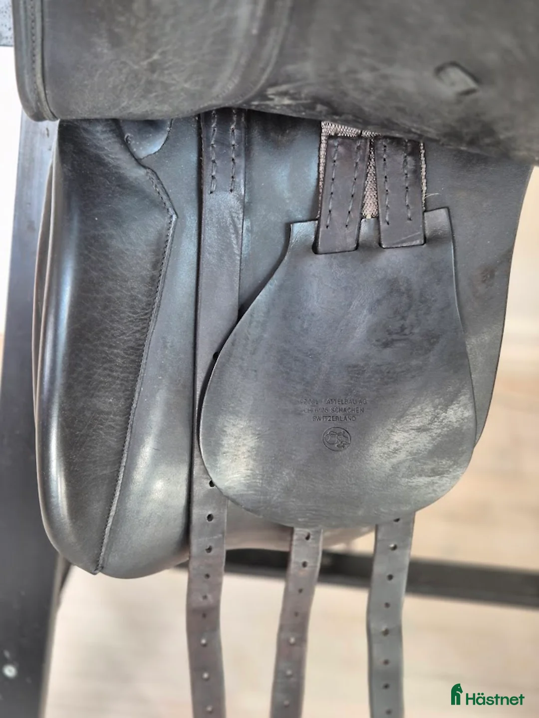 Sadlar hästutrustning till salu: Dressyrsadel i Färjestaden - Annons 3