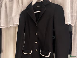 Jackor & Kavajer ryttarutrustning till salu: Fin kavaj från Crw💕 i Vinberg - Annons 11