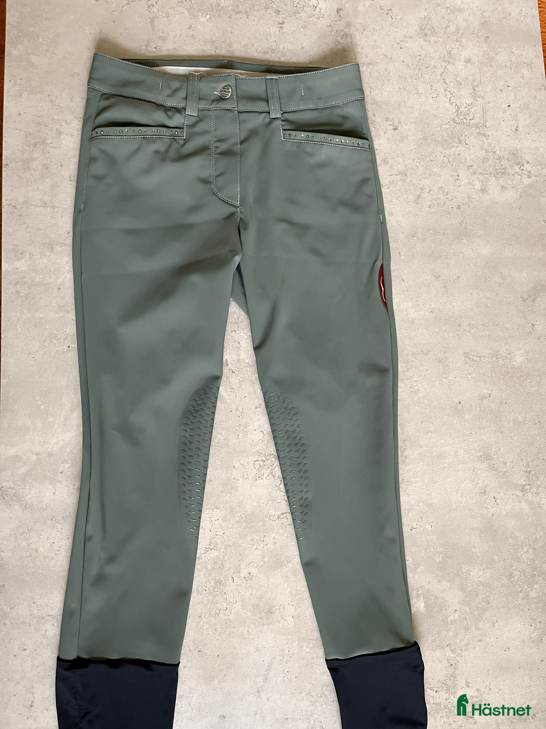 Ridbyxor ryttarutrustning till salu: Animo gröna ridbyxor i Umeå - Annons 2