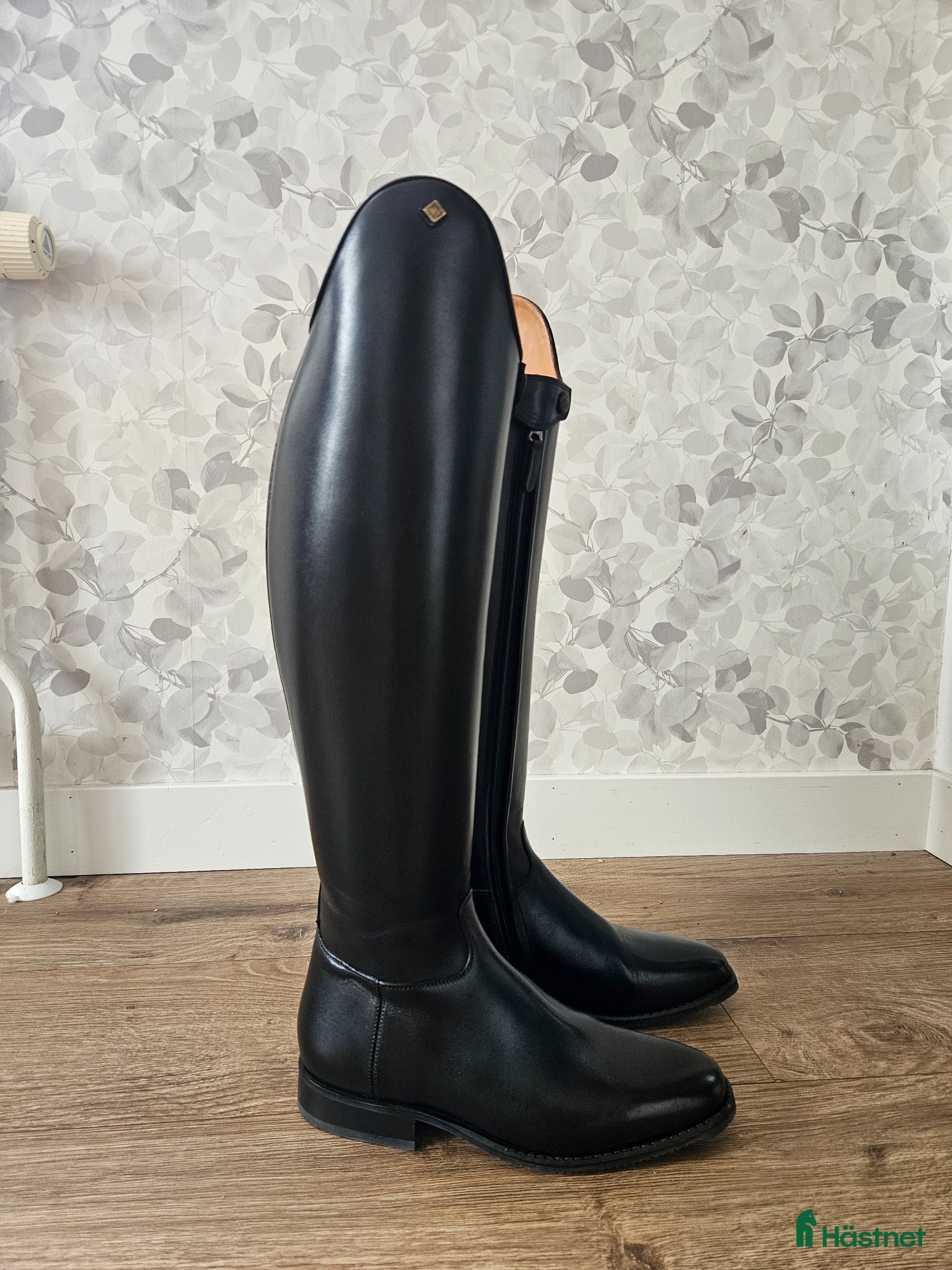 Ridstövlar ryttarutrustning till salu: De Niro dressyrstövel - Annons 1