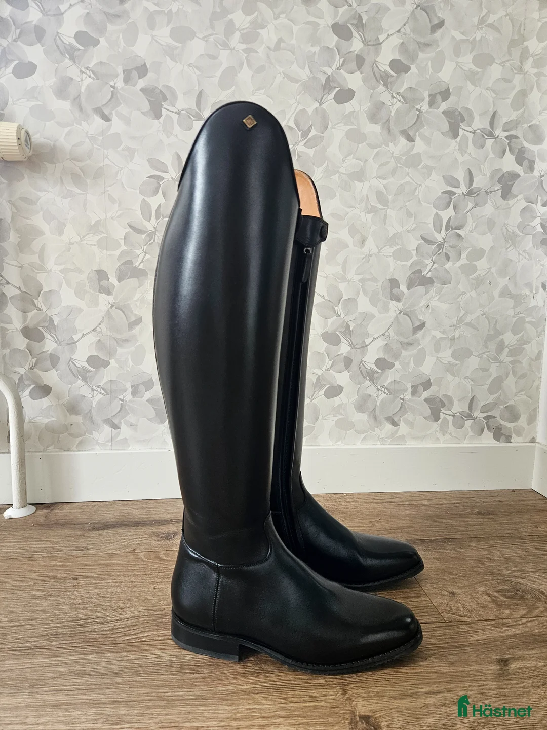 Ridstövlar ryttarutrustning till salu: De Niro dressyrstövel - Annons 1