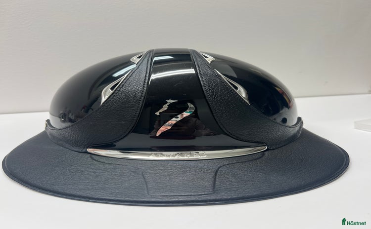 Hjälmar ryttarutrustning till salu: Antares hjälm i Skanör - Annons 18