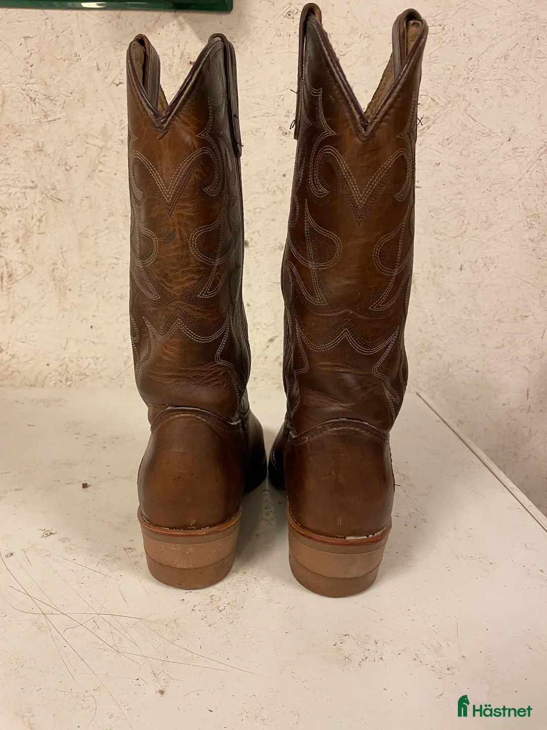 Ridstövlar ryttarutrustning till salu: Westernboots med sporrar i Karlstad - Annons 8