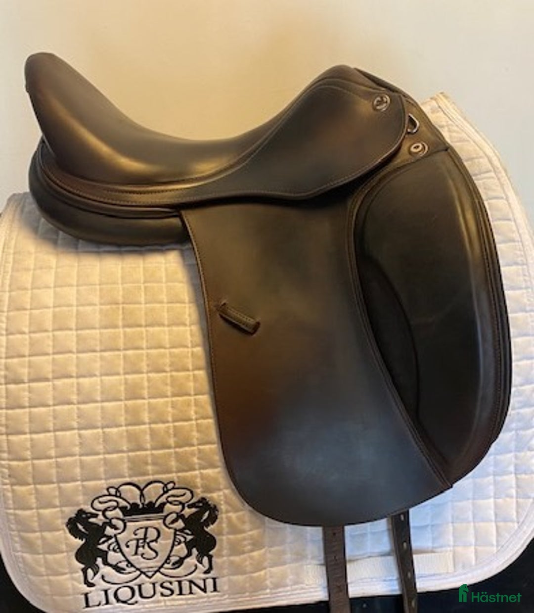 Sadlar hästutrustning till salu: Dressyrsadel Prestige X Helen 17" i Uppsala - Annons 1