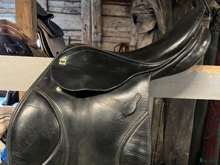 Sadlar hästutrustning till salu: Horsehead Sirius i Märsta - Annons 2