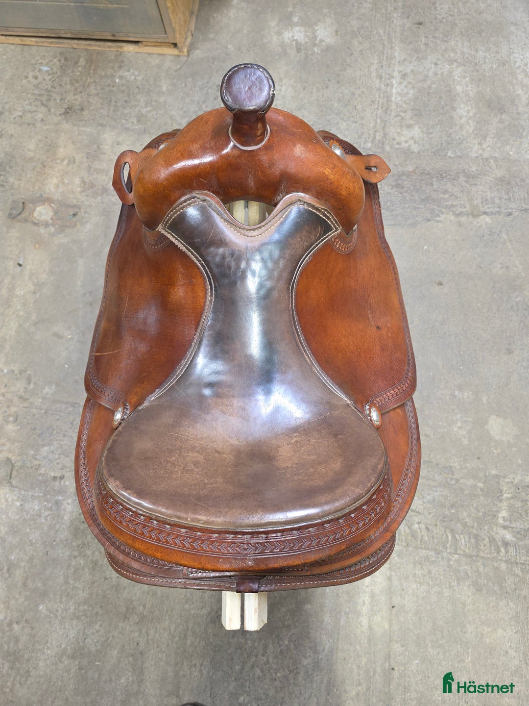 Sadlar hästutrustning till salu: Continental westernsadel i Löberöd - Annons 2