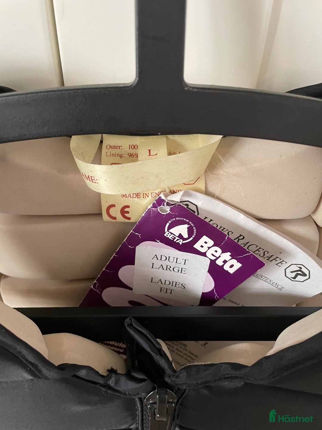 Säkerhetsvästar ryttarutrustning till salu: Race Safe Large i Vetlanda - Annons 3