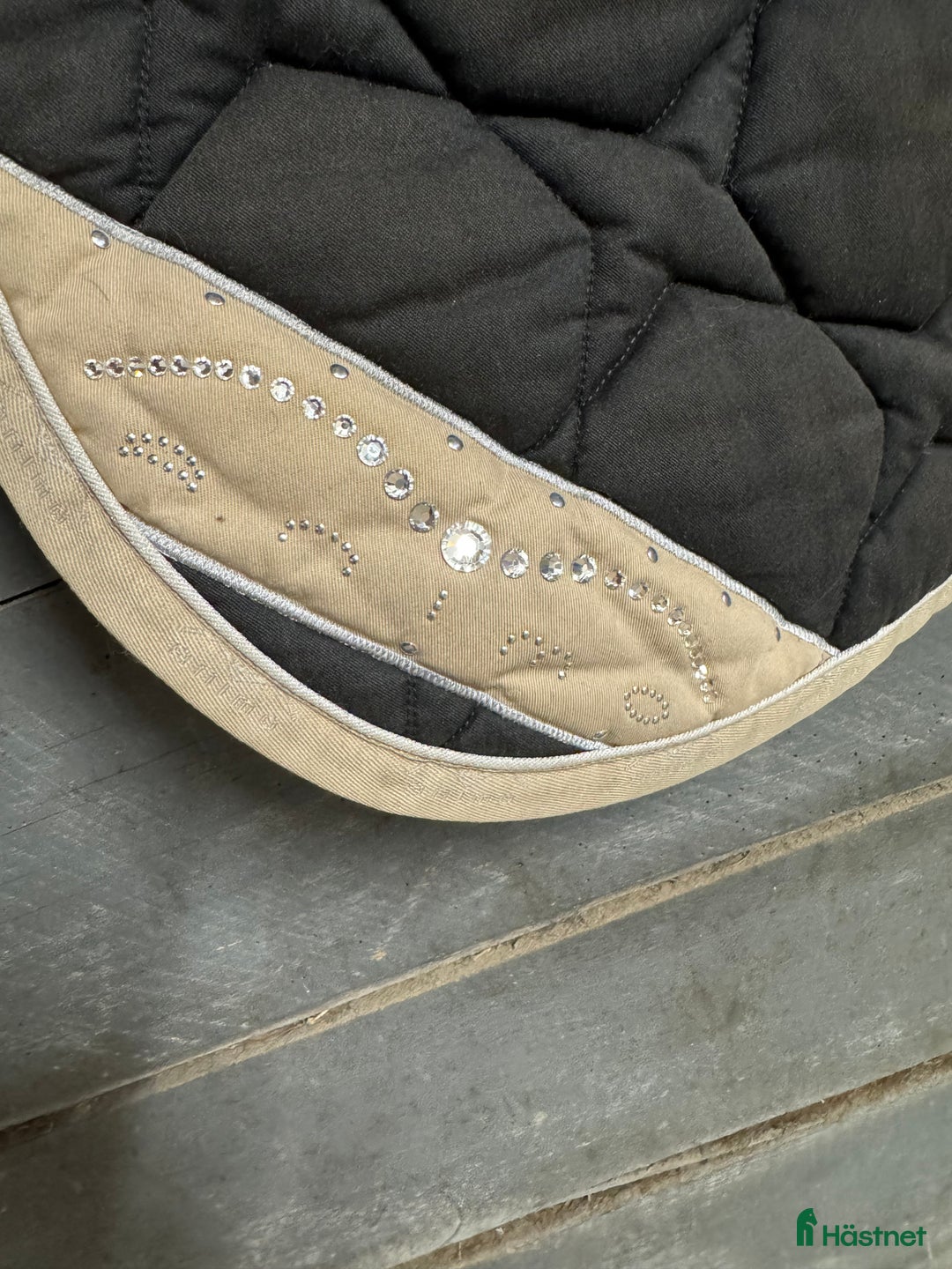 Schabrak & Vojlockar hästutrustning till salu: Svart schabrak i Fagerfjäll - Annons 4