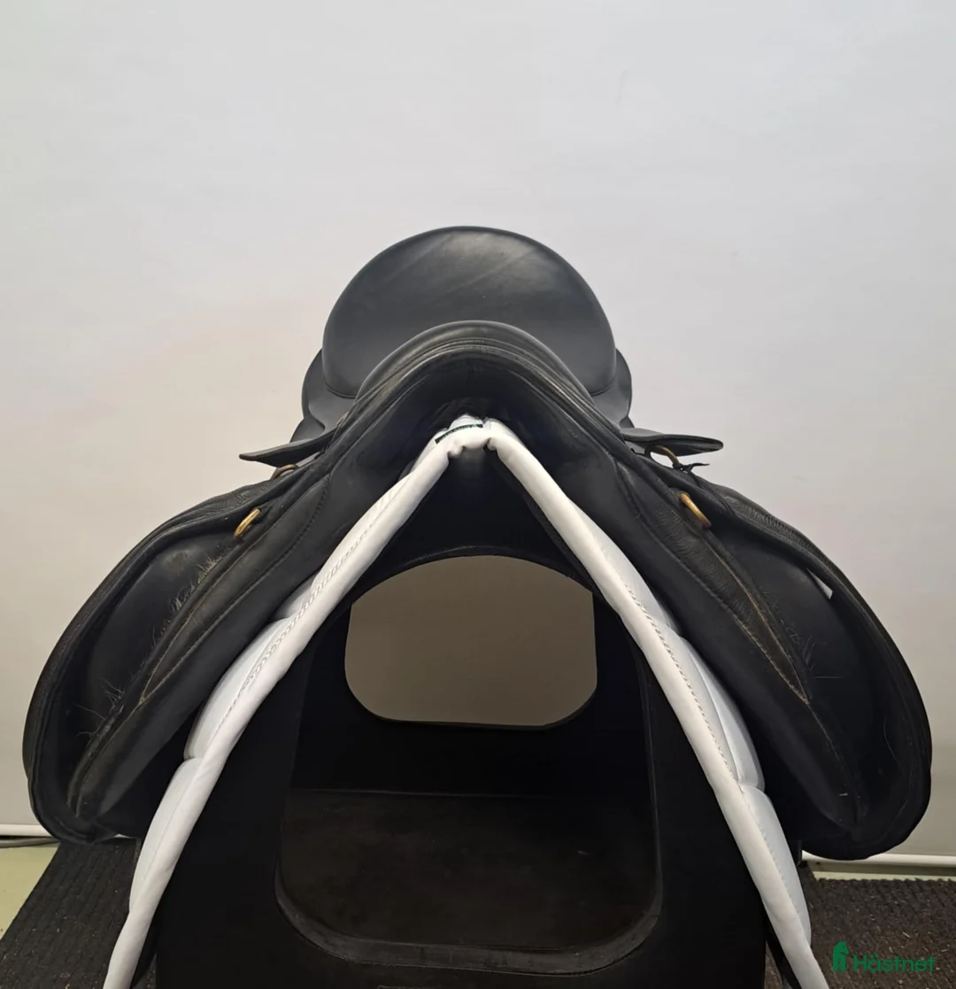 Sadlar hästutrustning till salu: Crown allroundsadel - Annons 2