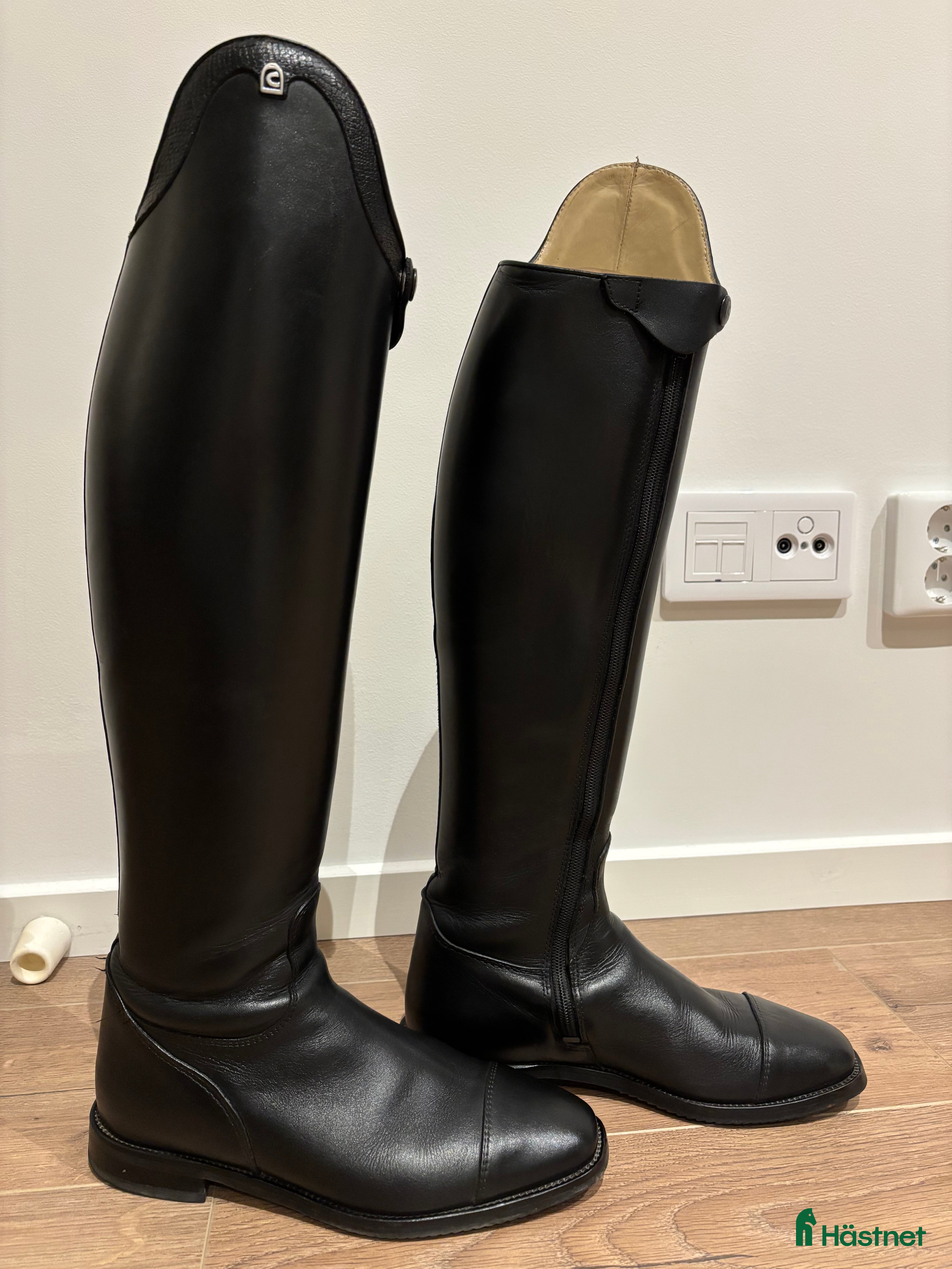Ridstövlar ryttarutrustning till salu: Dressyrstövlar Cavallo  i Linköping - Annons 24