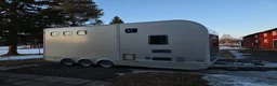 Hästtransporter  fordon & transport till salu: Lyxig hästtransport med bodel  - Annons 3