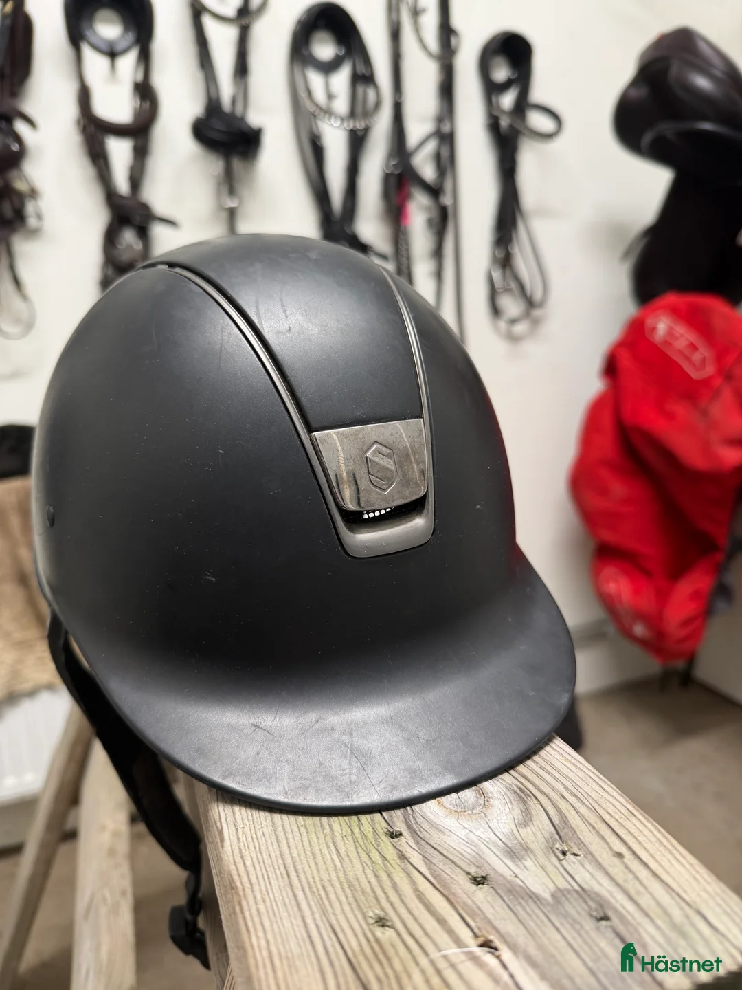 Hjälmar ryttarutrustning till salu: Samshield hjälm  i Eskilstuna - Annons 1
