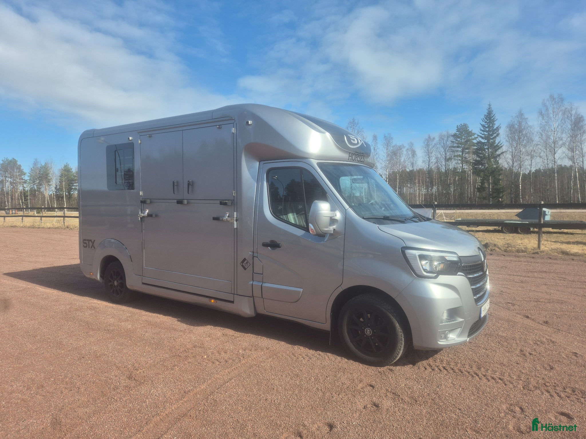 Hästlastbilar  fordon & transport till salu: STX Stuteri  - Annons 1