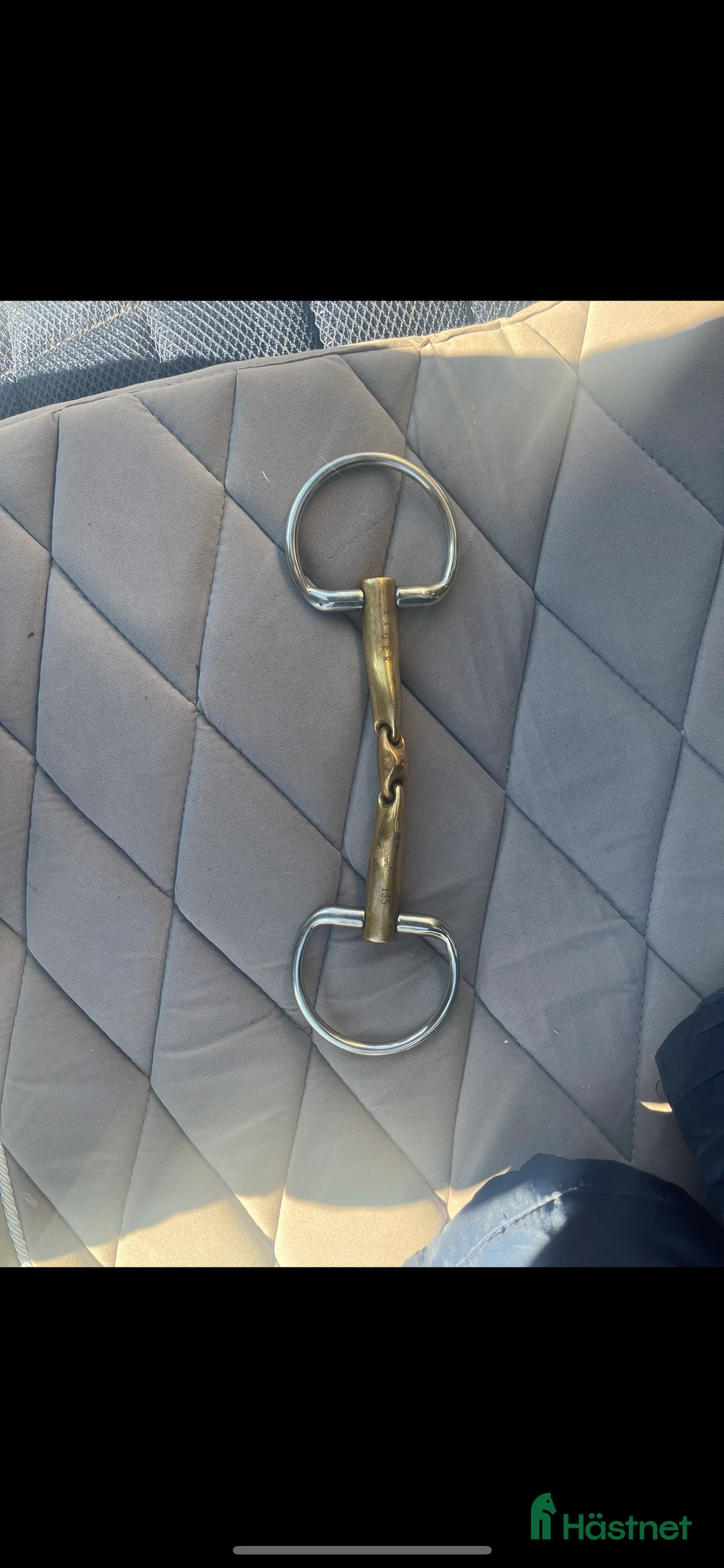 Bett hästutrustning till salu: Fagerbett i guld i Ljungbyhed - Annons 1