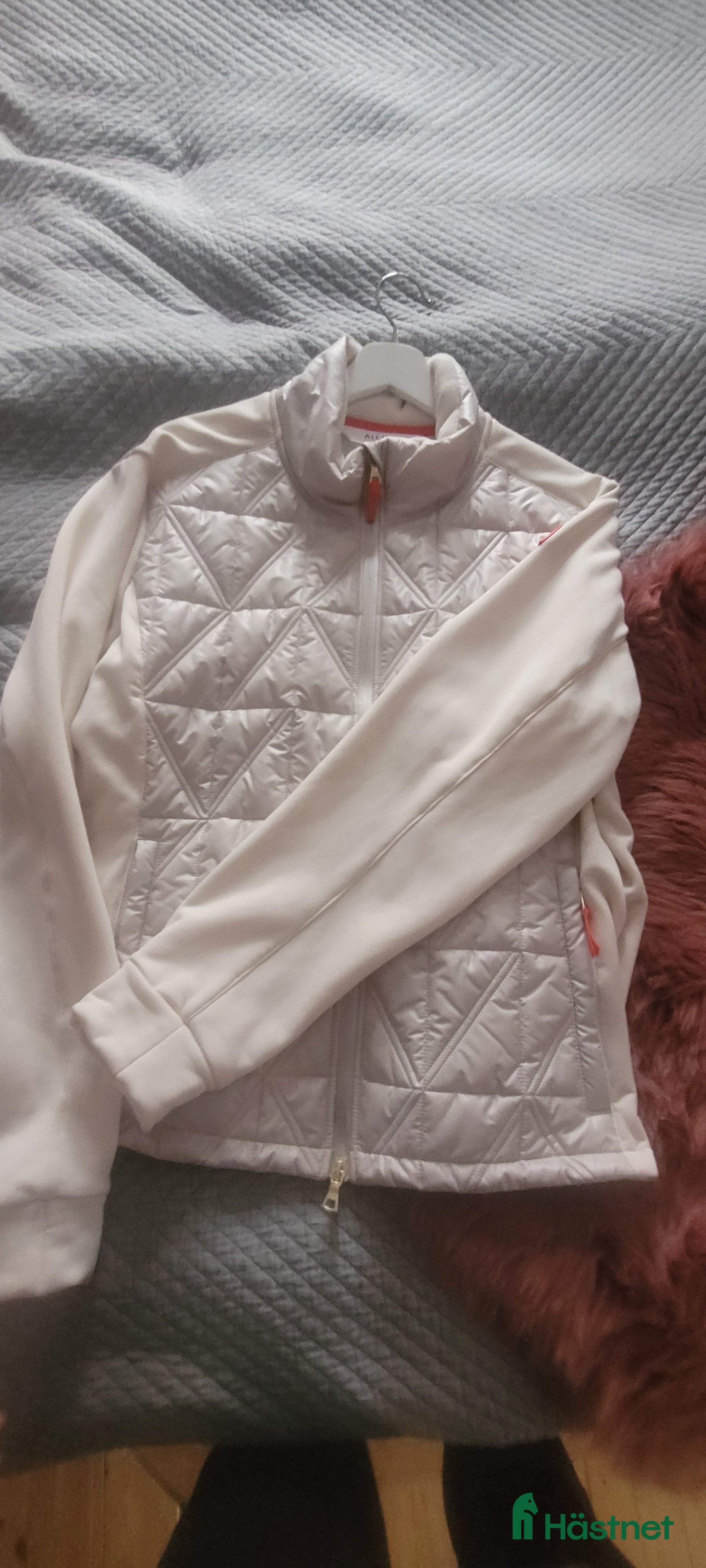 Jackor & Kavajer ryttarutrustning till salu: Ny All In equestrian jacka  i Rejmyre - Annons 5