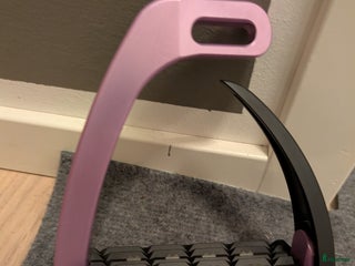 Stigbyglar hästutrustning till salu: Safe riding mini stigbyglar i Nyköping - Annons 10