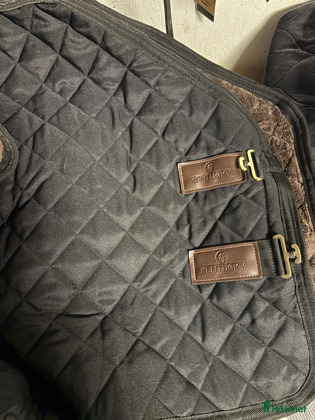 Täcken hästutrustning till salu: Kentucky stalltäcke i Väderstad - Annons 3