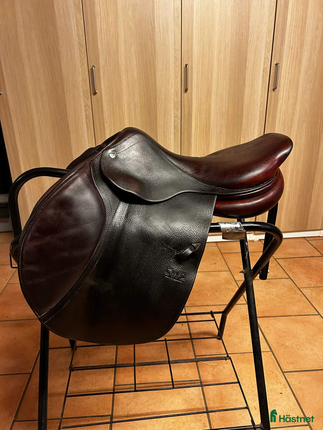 Sadlar hästutrustning till salu: CWD SE02 hoppsadel till salu i Vallåkra - Annons 1