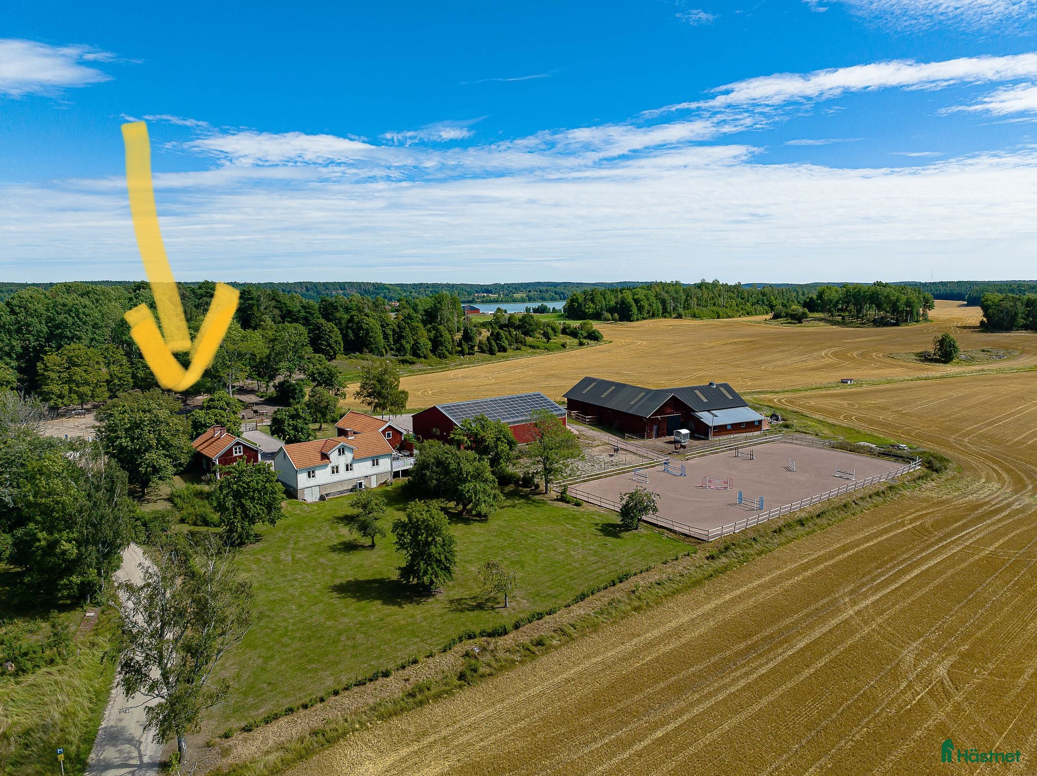  hästgårdar till salu: Uthyres sekelskifteshus o del av hästgård - Annons 1