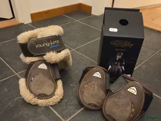 Benskydd hästutrustning till salu: Veredus bakskydd i Boden - Annons 3