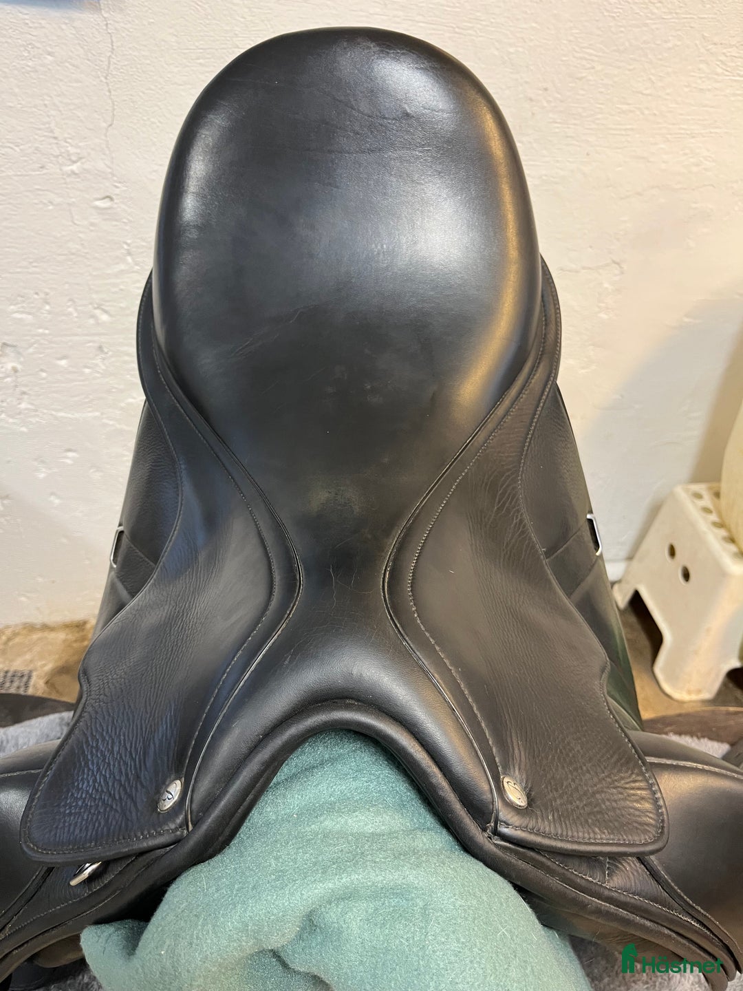 Sadlar hästutrustning till salu: Välvårdad Bates Innova mono + i Segersta - Annons 2